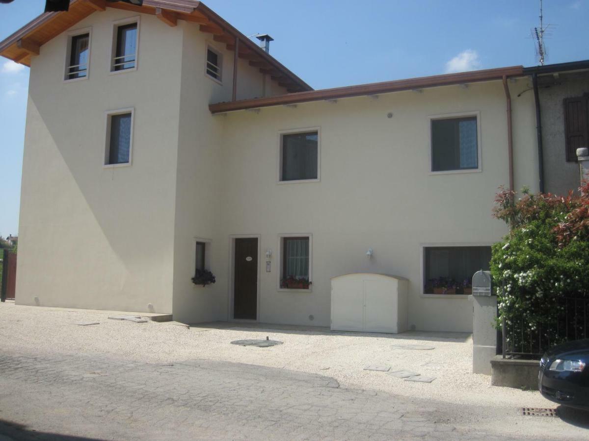 Art Gallery B&B Lonato Luaran gambar