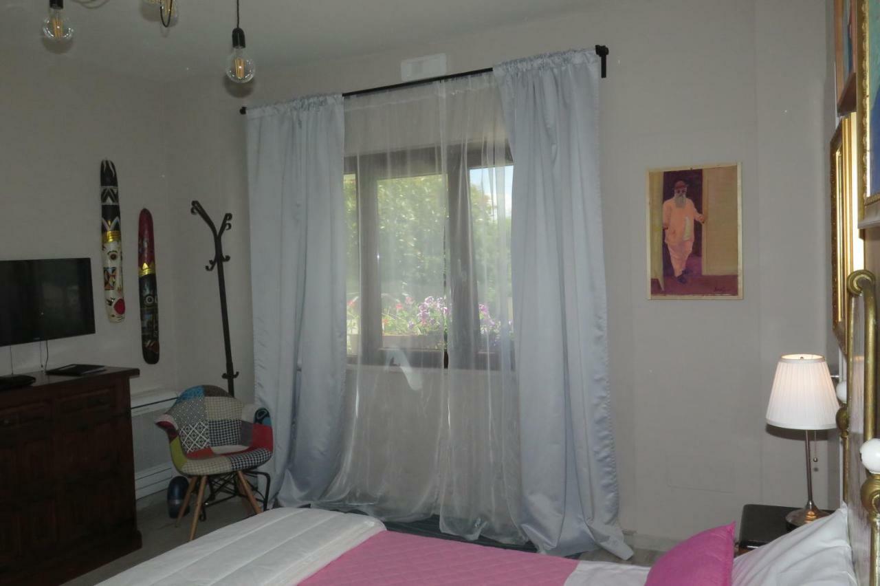 Art Gallery B&B Lonato Luaran gambar