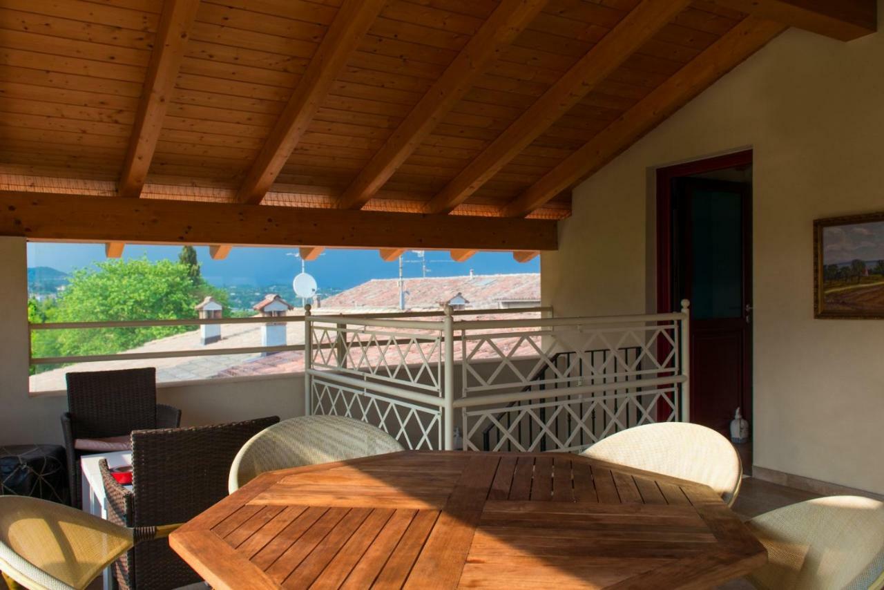 Art Gallery B&B Lonato Luaran gambar